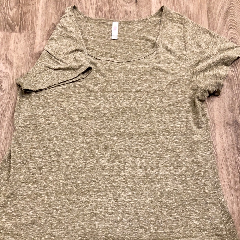 LulaRoe Classic T
